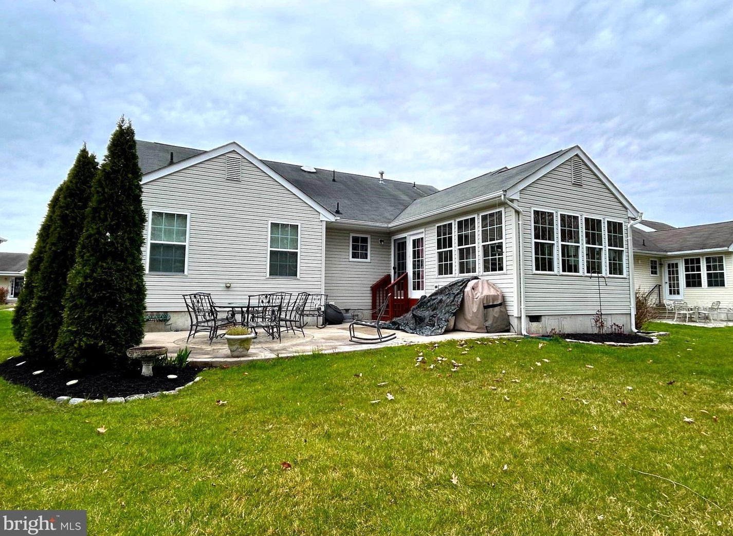 420 Woodruff Trl, Harrison Township, NJ 08062-2026