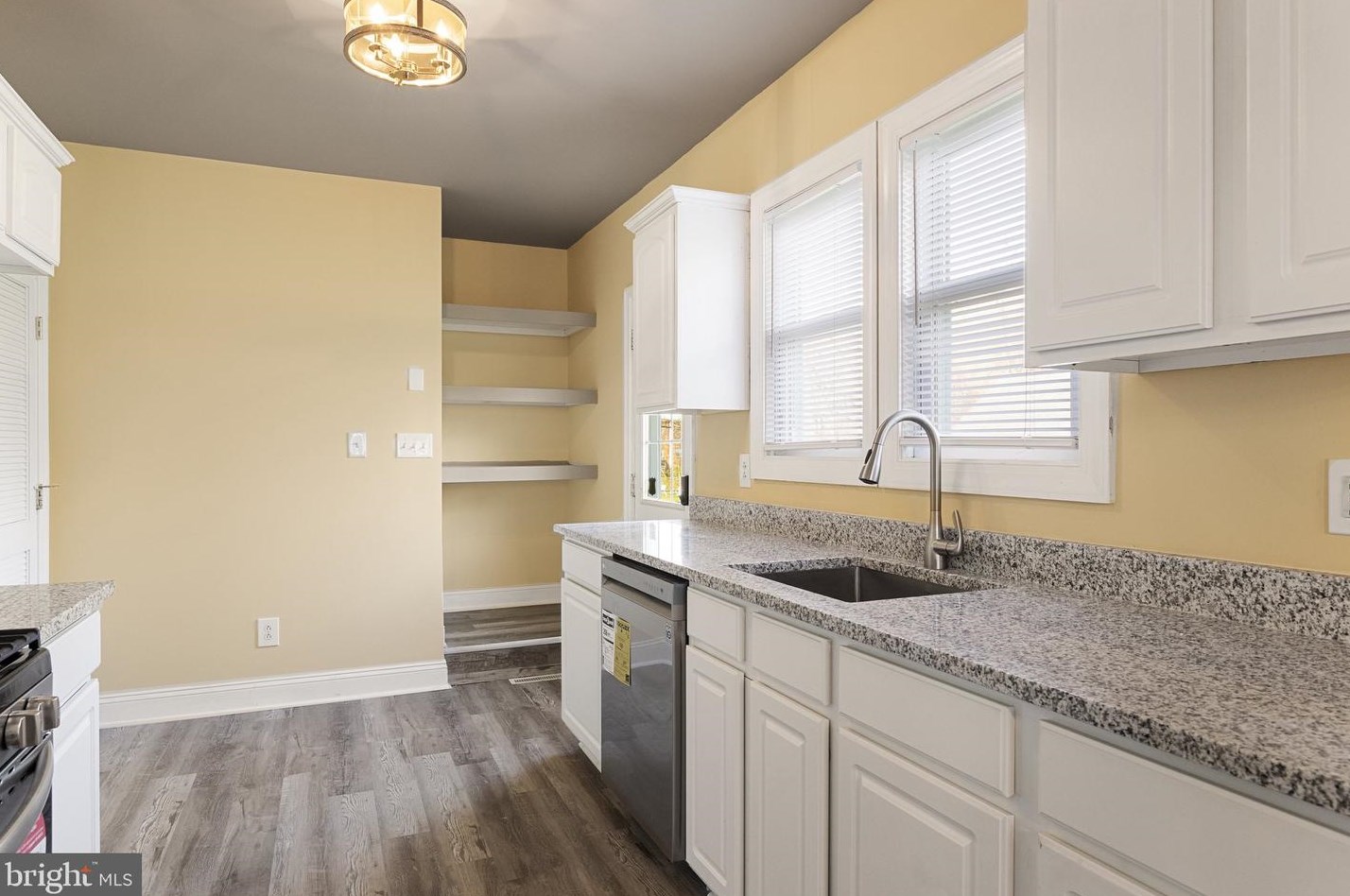 339 Broad St, Clayton NJ  08312-1104 exterior