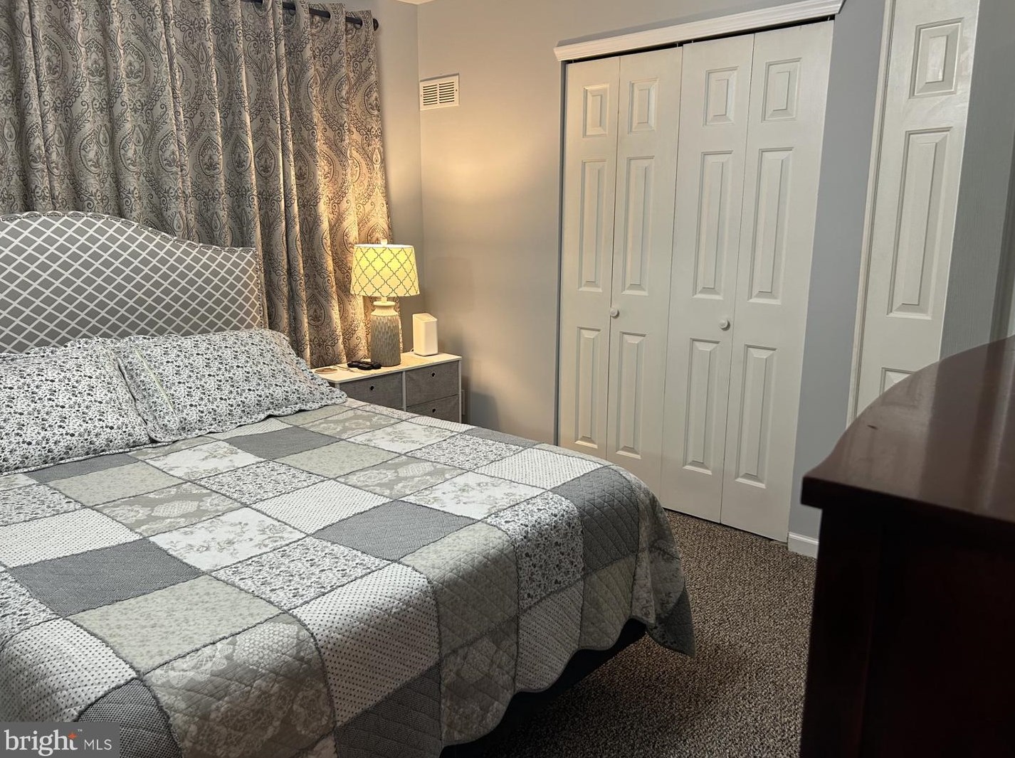 1012 Tristram Cir, West Deptford NJ  08051-2200 exterior