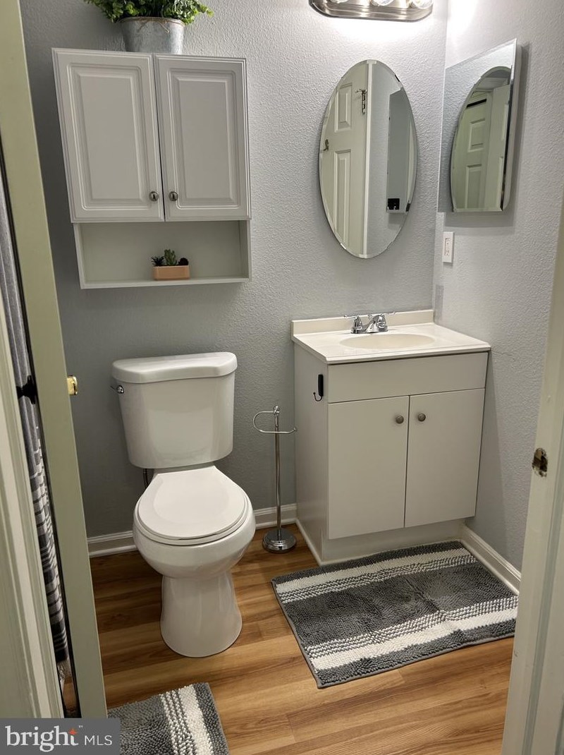 1012 Tristram Cir, West Deptford NJ  08051-2200 exterior