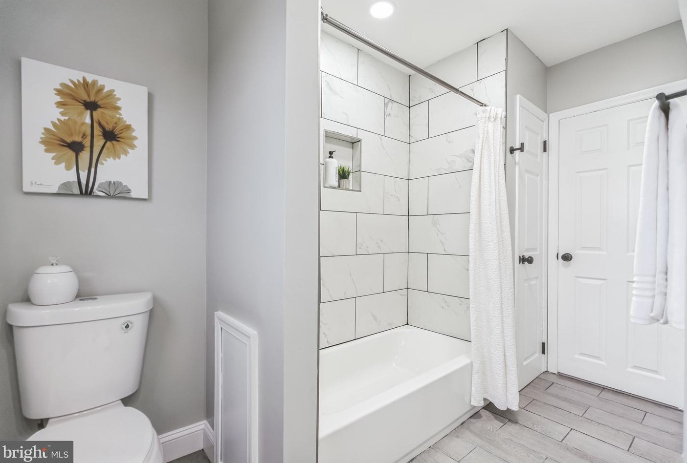 105 Alfred Ave, Aura NJ 08028-2001 exterior