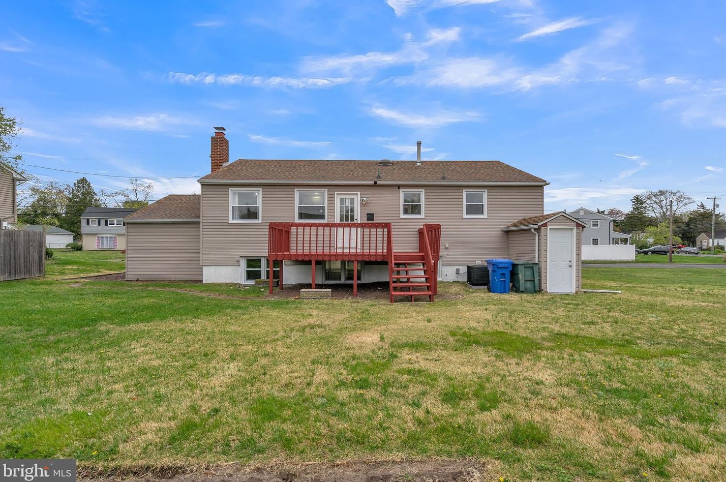 105 Alfred Ave, Aura NJ 08028-2001 exterior