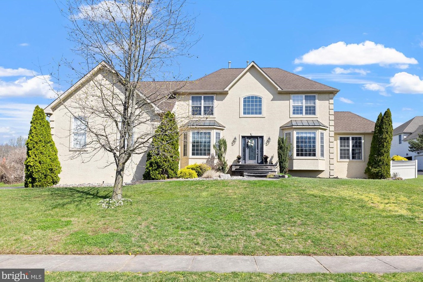 303 Sugarbush Ct, Harrison Township, NJ 08062