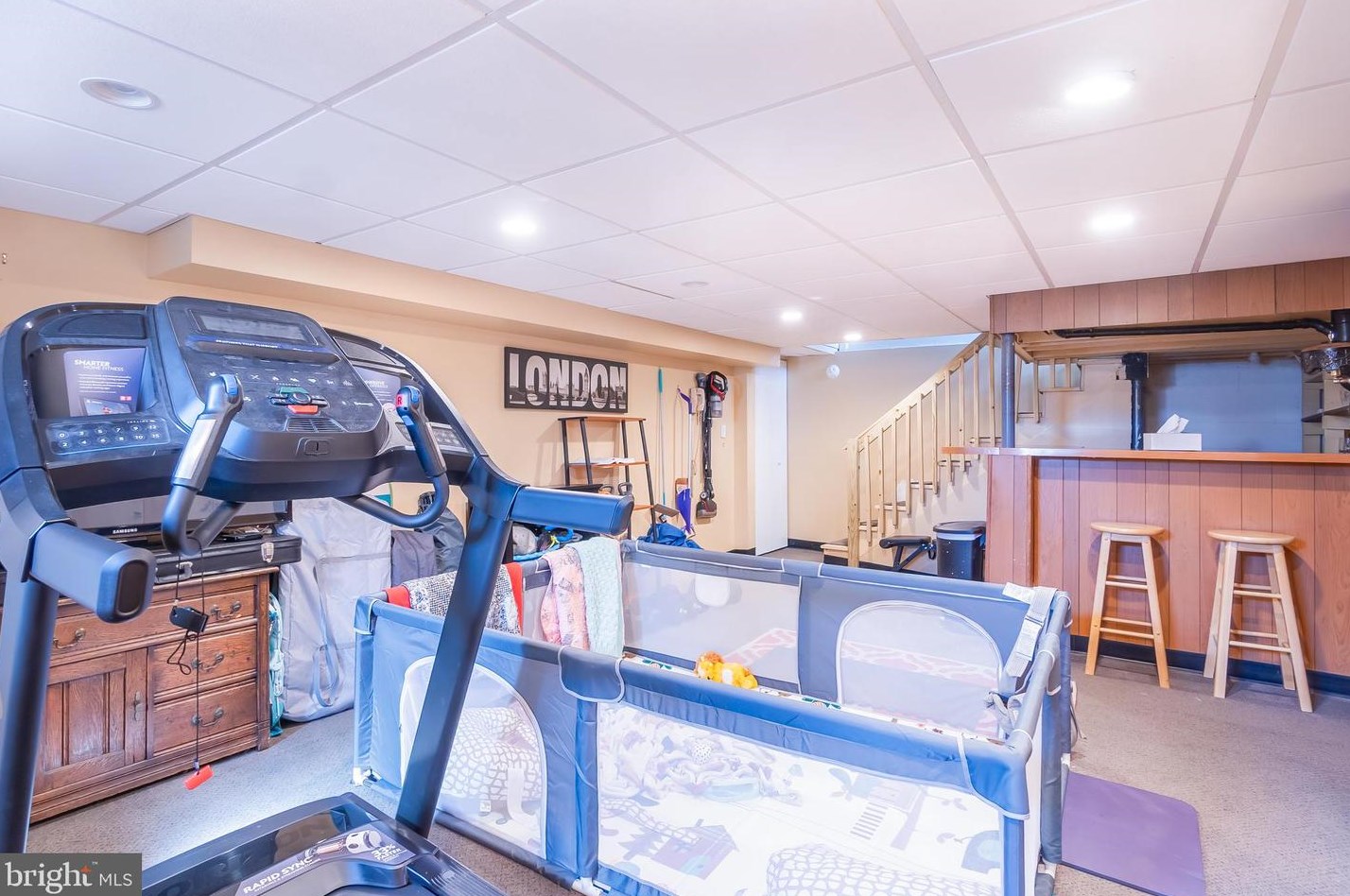 210 Meadow Ln, West Deptford NJ  08096-1839 exterior