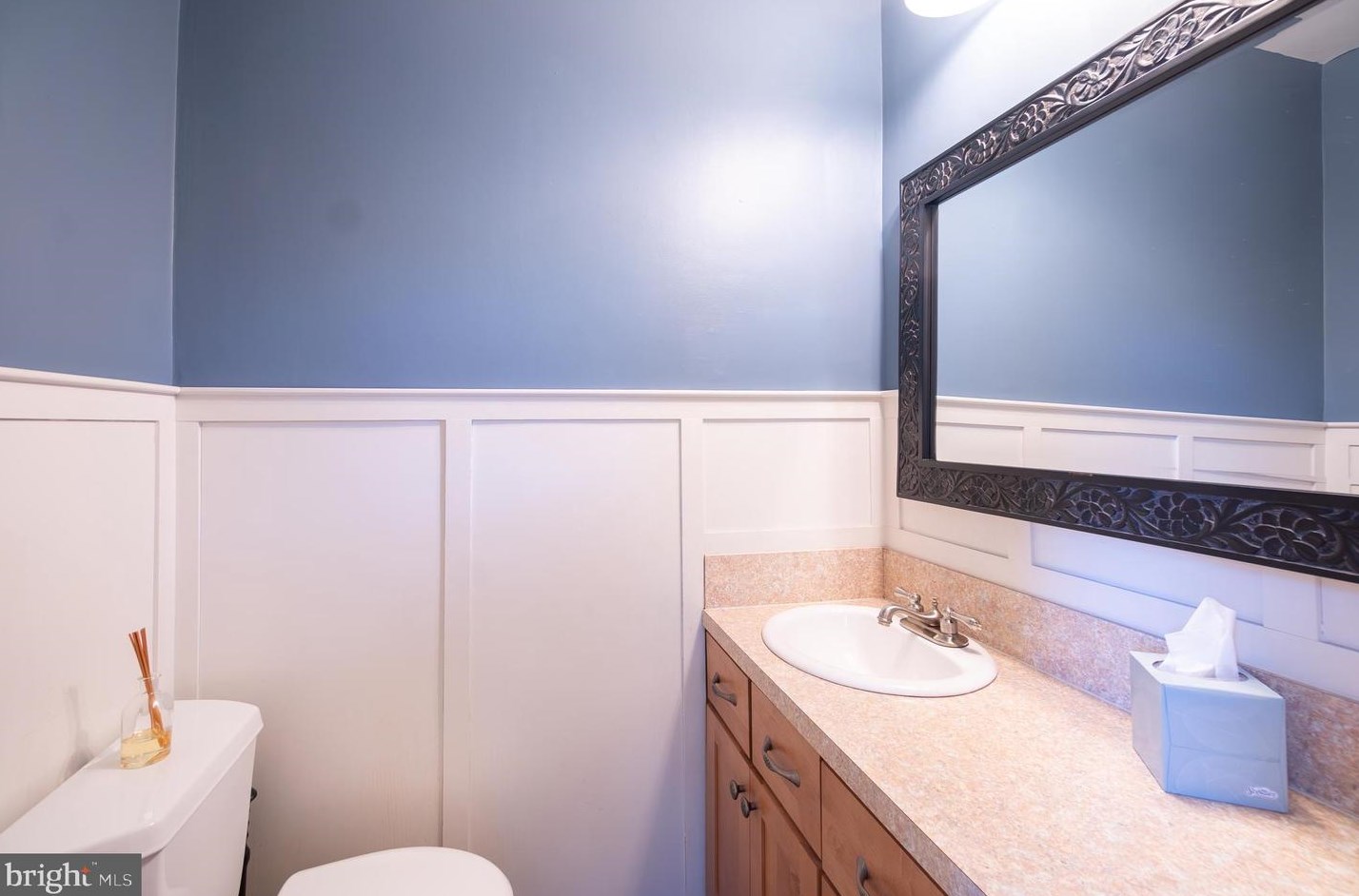 210 Meadow Ln, West Deptford NJ  08096-1839 exterior