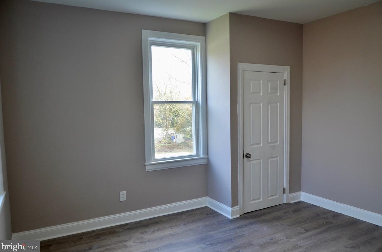 206 Delsea Dr, Clayton NJ  08312-2204 exterior