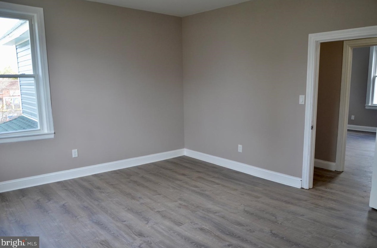 206 Delsea Dr, Clayton NJ  08312-2204 exterior