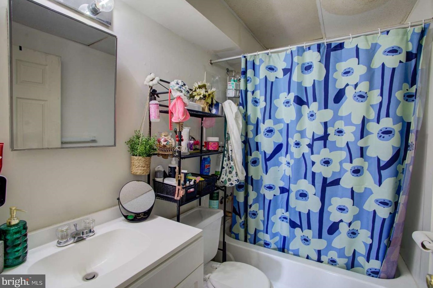 313 Delsea Dr, Aura NJ 08028-2620 exterior