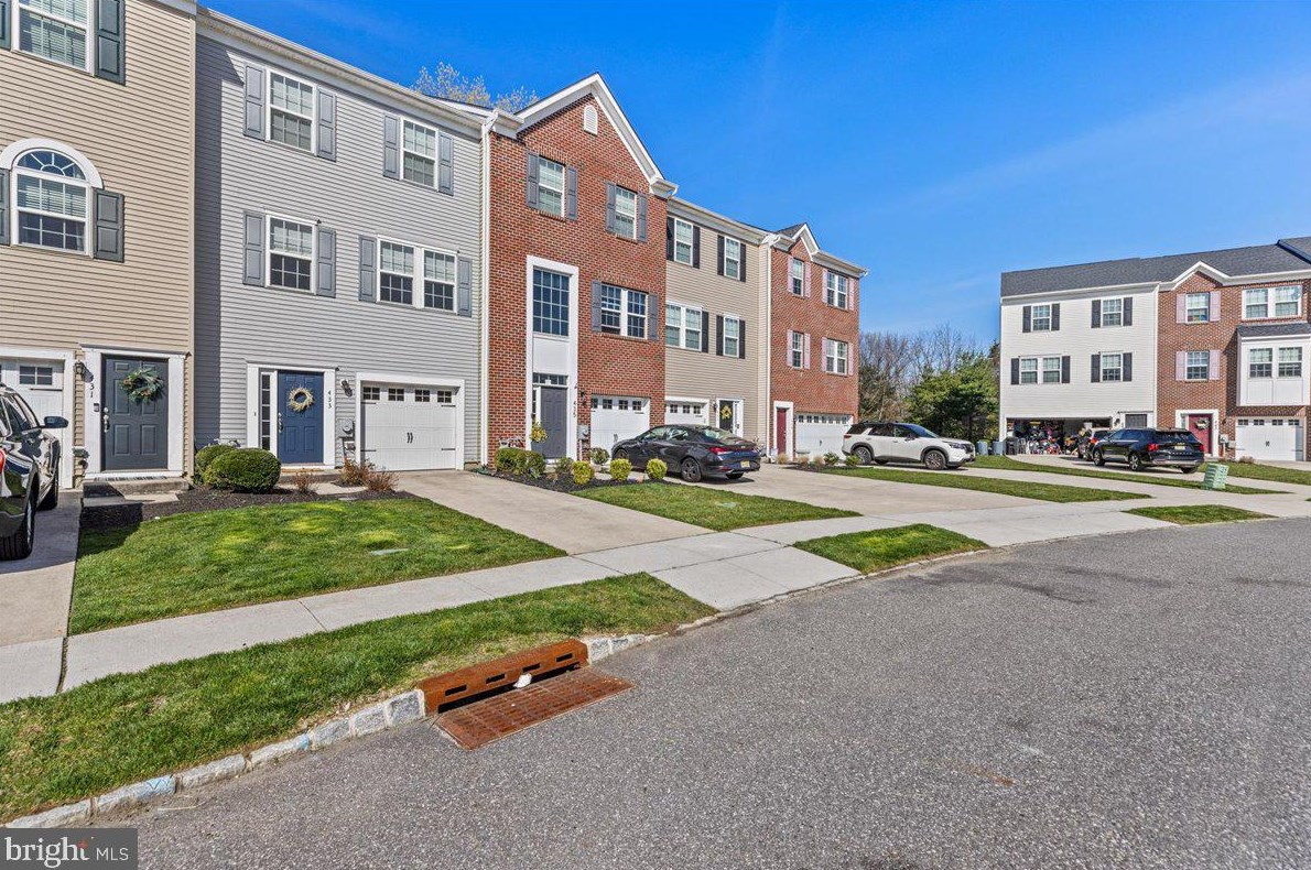 433 Dogwood Dr, West Deptford, NJ 08096