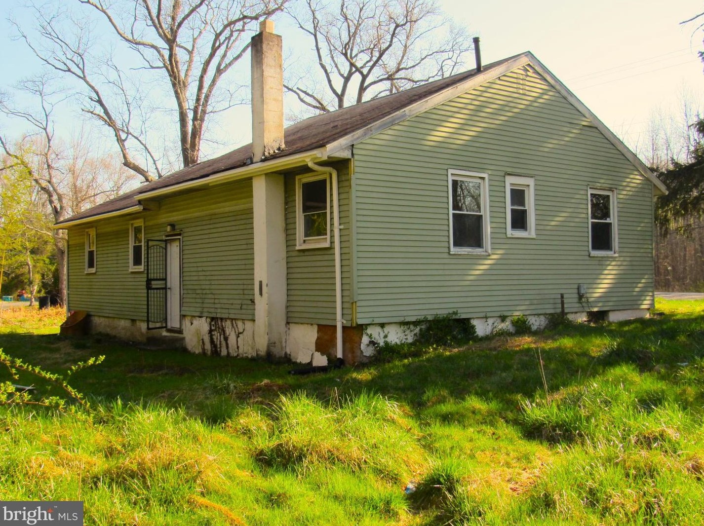 295 Union St, Aura, NJ 08028