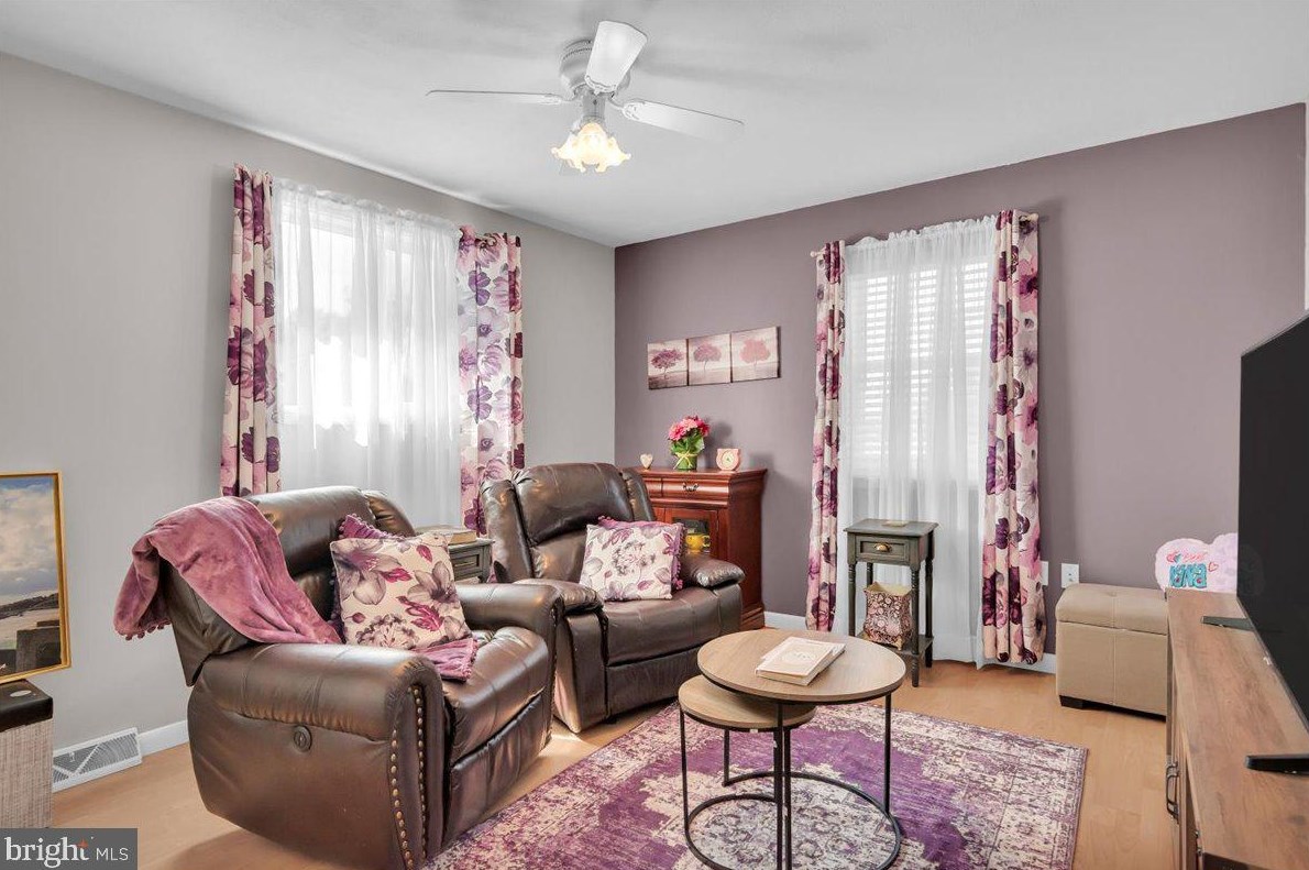 841 Boundary Rd, West Deptford NJ 08096-3614 exterior