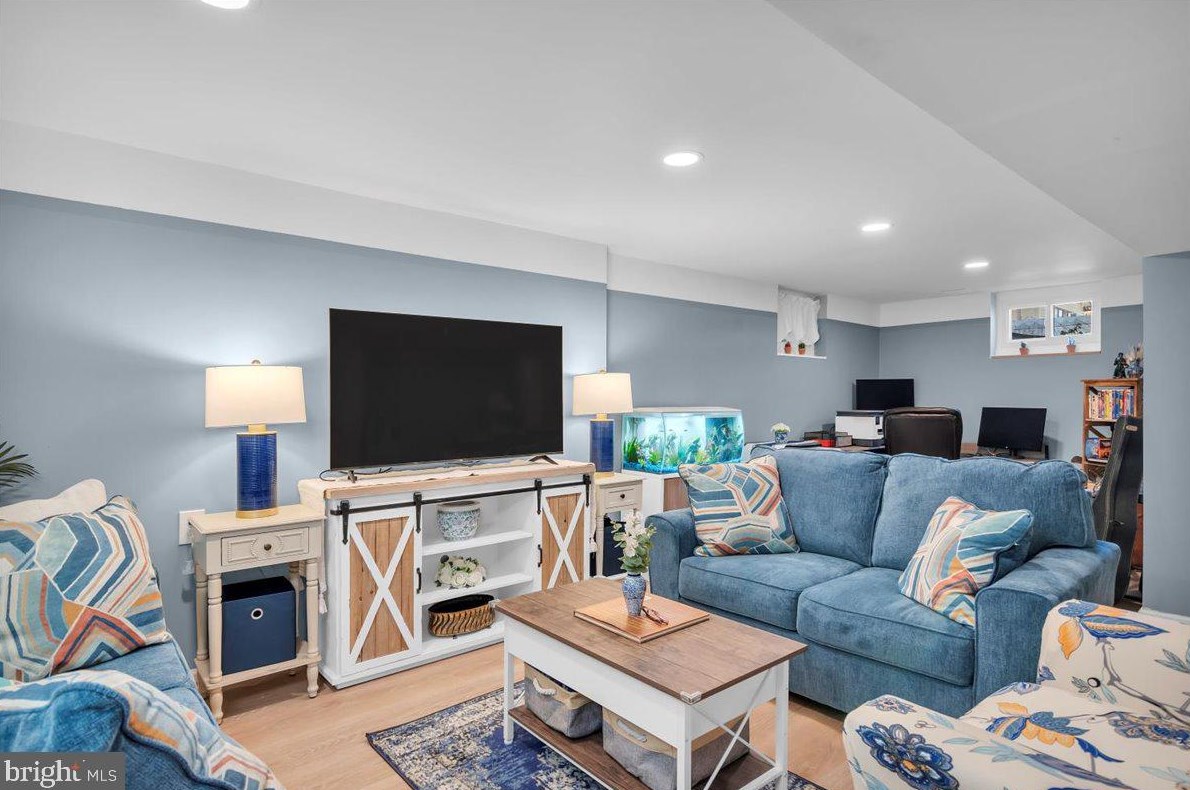 841 Boundary Rd, West Deptford NJ 08096-3614 exterior