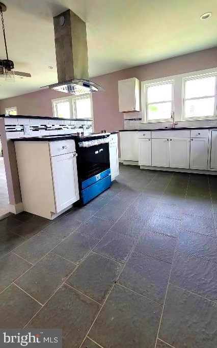 47 Moore Ave, West Deptford NJ 08093-1621 exterior