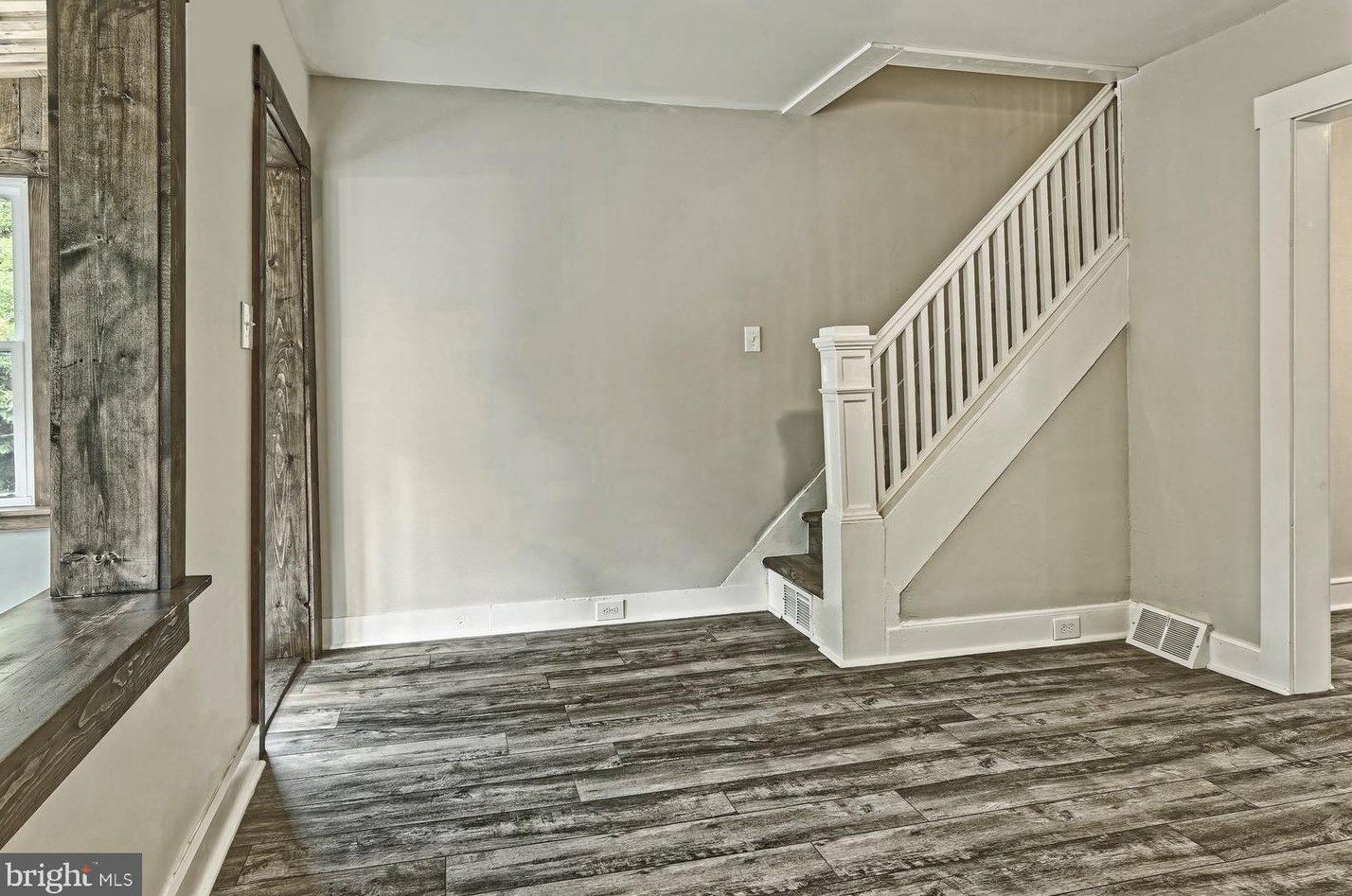 320 Cedarbridge Rd, Aura NJ  08343-9044 exterior