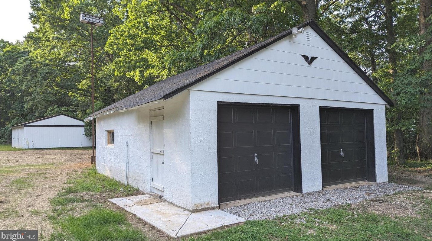 320 Cedarbridge Rd, Aura NJ  08343-9044 exterior