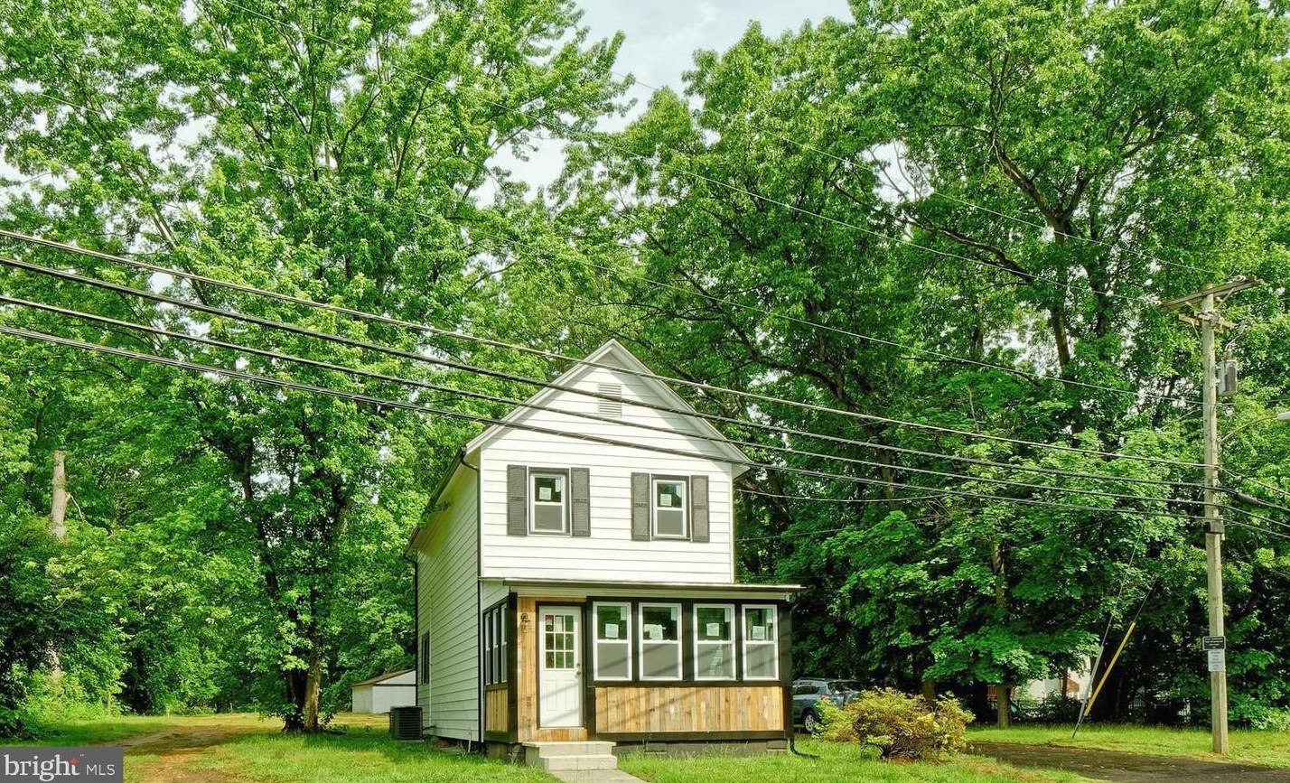 320 Cedarbridge Rd, Aura NJ  08343-9044 exterior