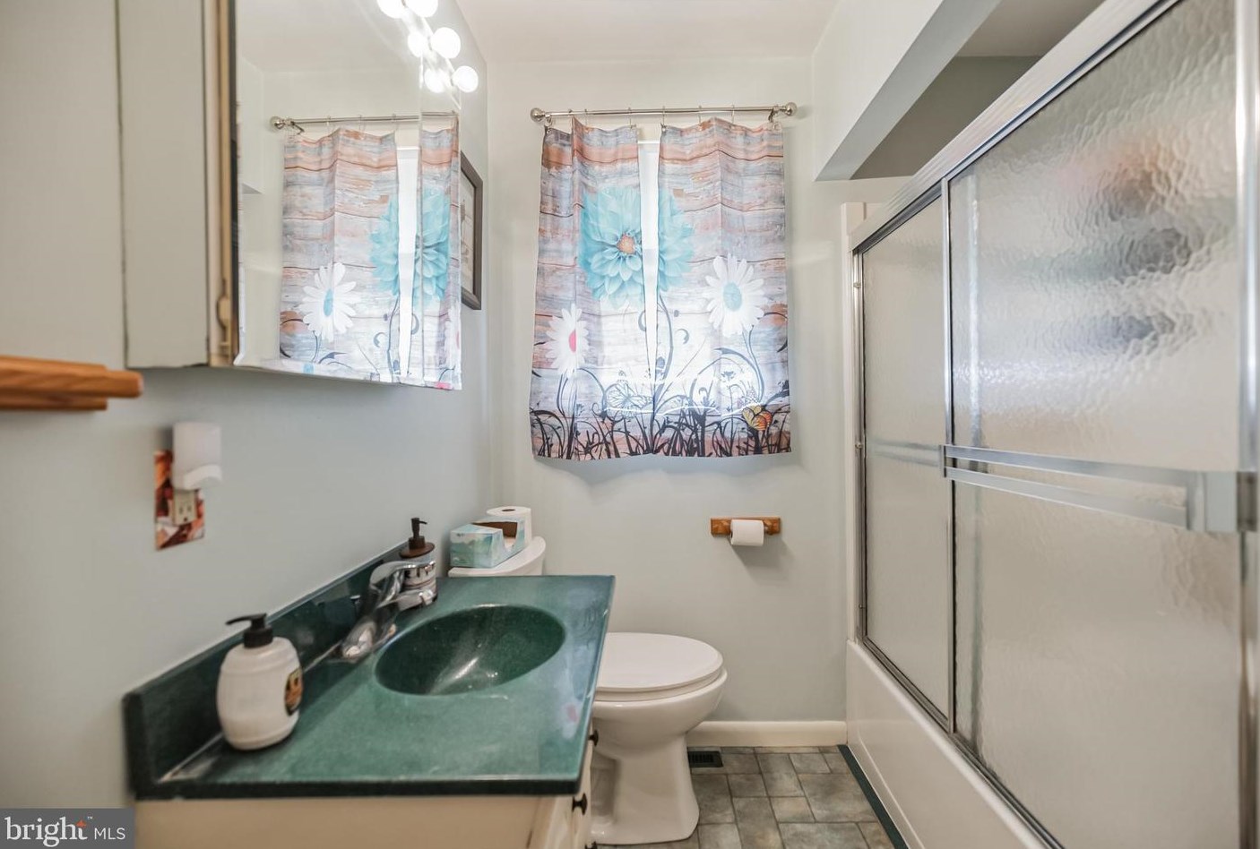 1200 Cedar Ave, Aura NJ 08028-1210 exterior