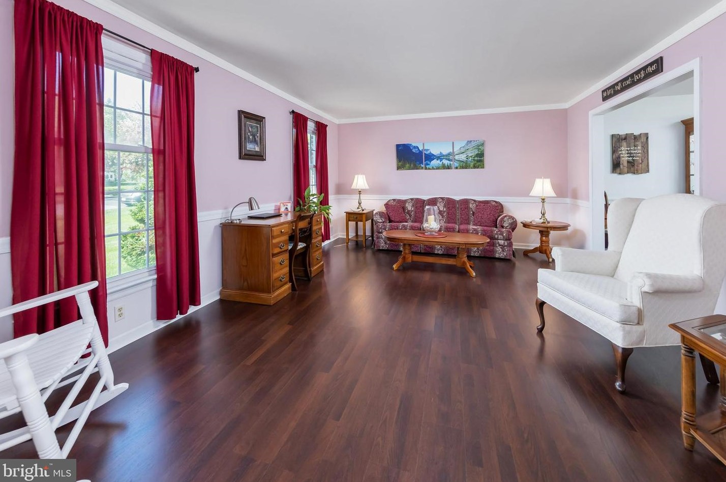 425 Oak Ave, West Deptford NJ 08096-4413 exterior