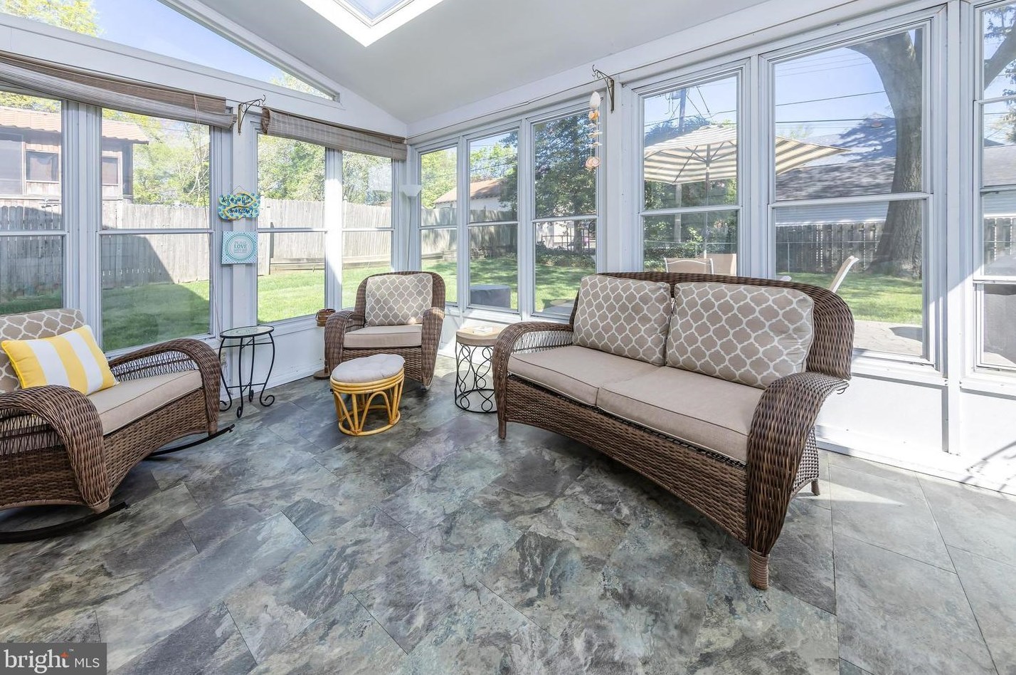 425 Oak Ave, West Deptford NJ 08096-4413 exterior