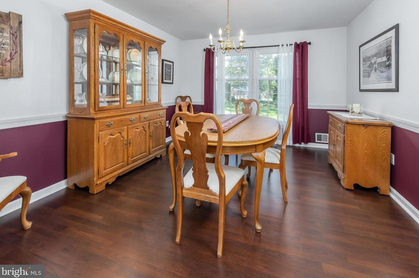 425 Oak Ave, West Deptford NJ 08096-4413 exterior