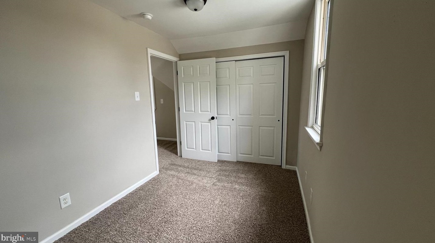 818 Asbury Ave, West Deptford NJ 08096-4312 exterior