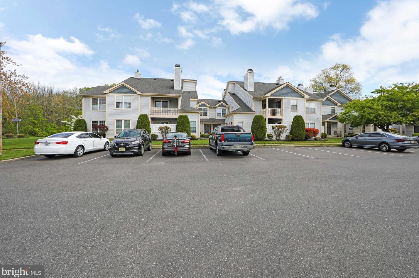 617 Steeplechase Ct, West Deptford, NJ 08096