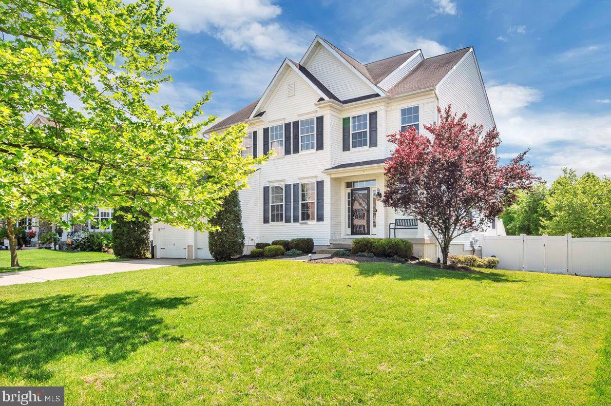 332 Crossing Dr, Mount Royal, NJ 08061-1122