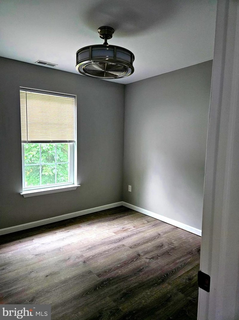 401 Red Bank Ave, West Deptford NJ  08063-1435 exterior