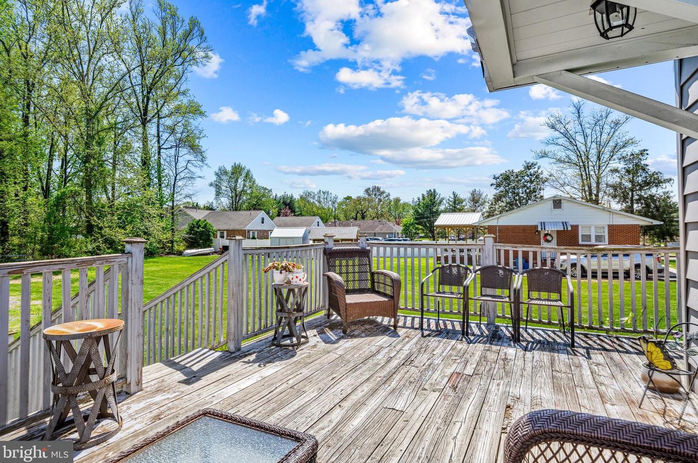 612 Salem Ave, West Deptford NJ 08086-2053 exterior