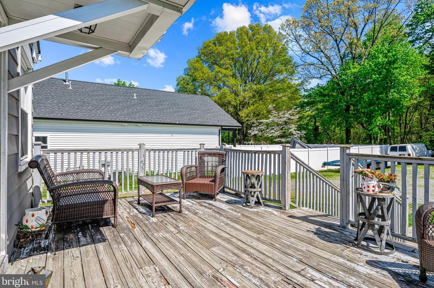 612 Salem Ave, West Deptford NJ 08086-2053 exterior