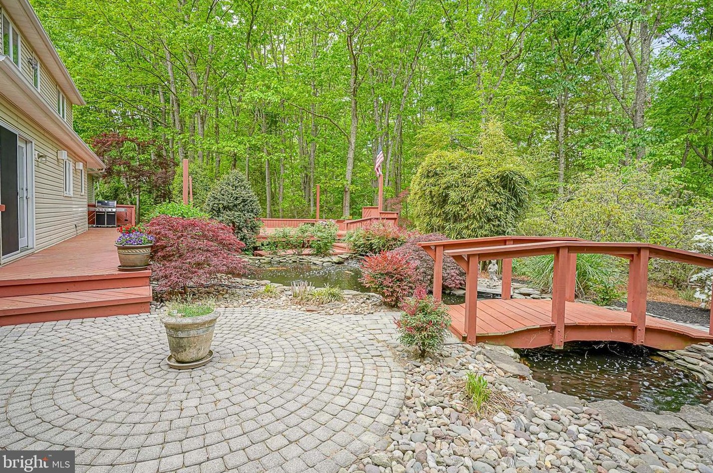 2 Laurel Dr, Harrison Township NJ 08062-9653 exterior