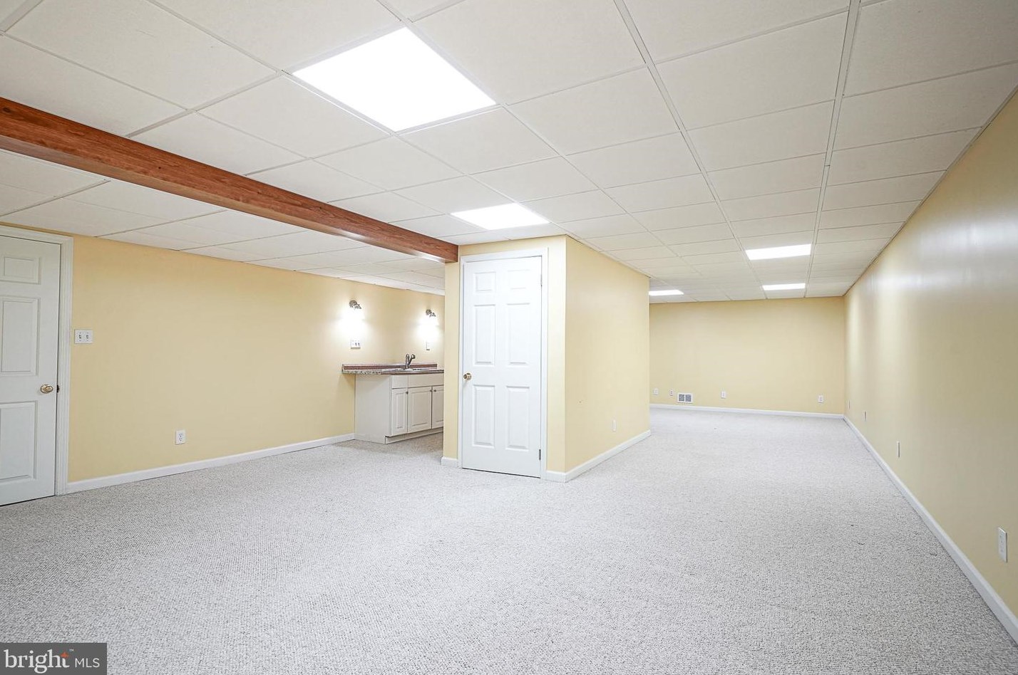 2 Laurel Dr, Harrison Township NJ 08062-9653 exterior