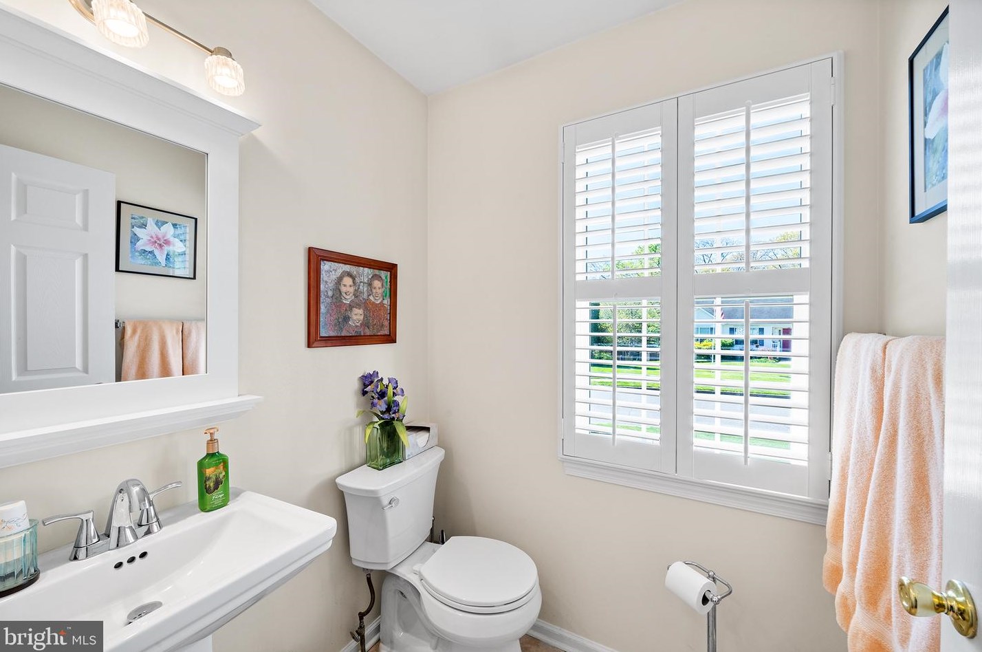 139 Adams Ave, West Deptford NJ 08051-1134 exterior