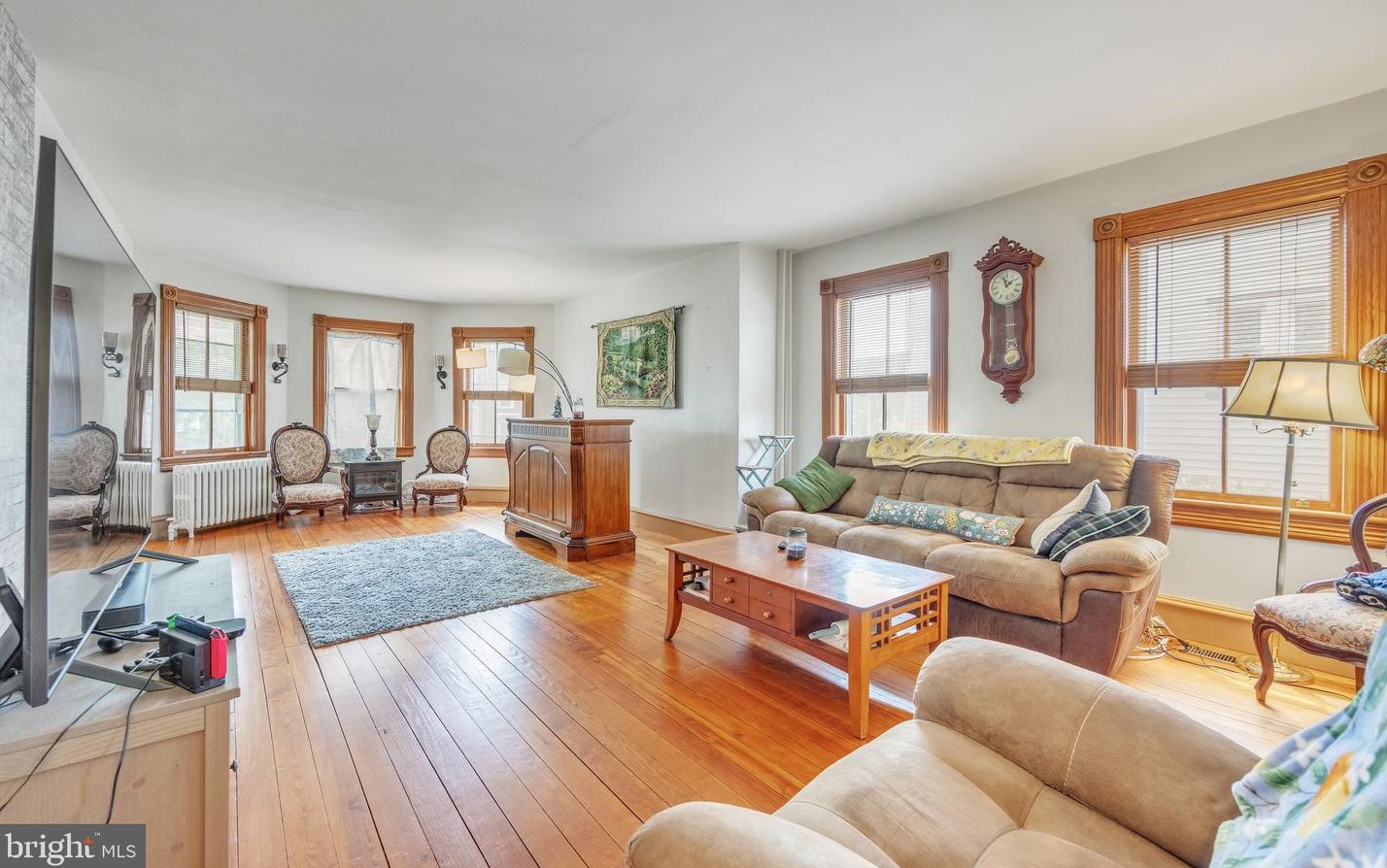 108 Pitman Ave, Pitman NJ  08071-1572 exterior