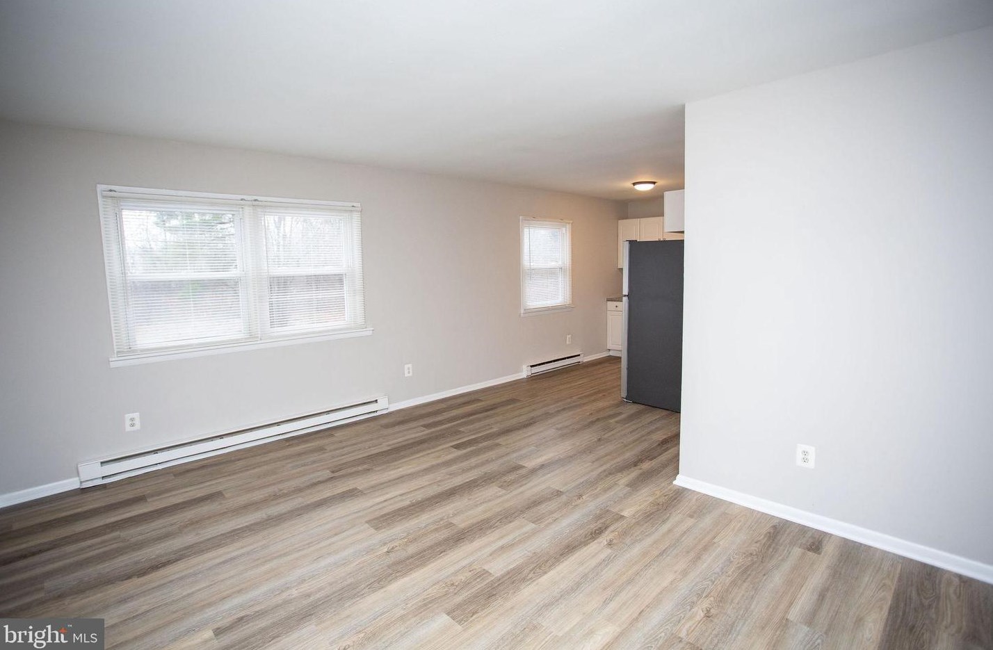 14 Girard Rd S #f, Aura, NJ 08028