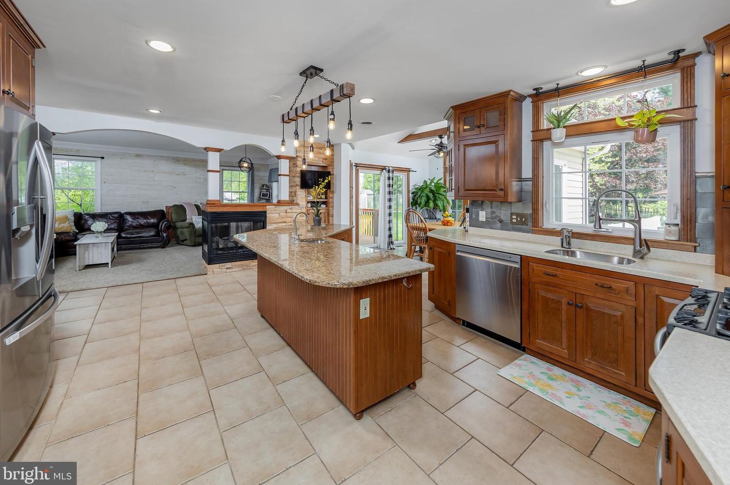 800 Canvasback Dr, Harrison Township NJ 08062-3229 exterior