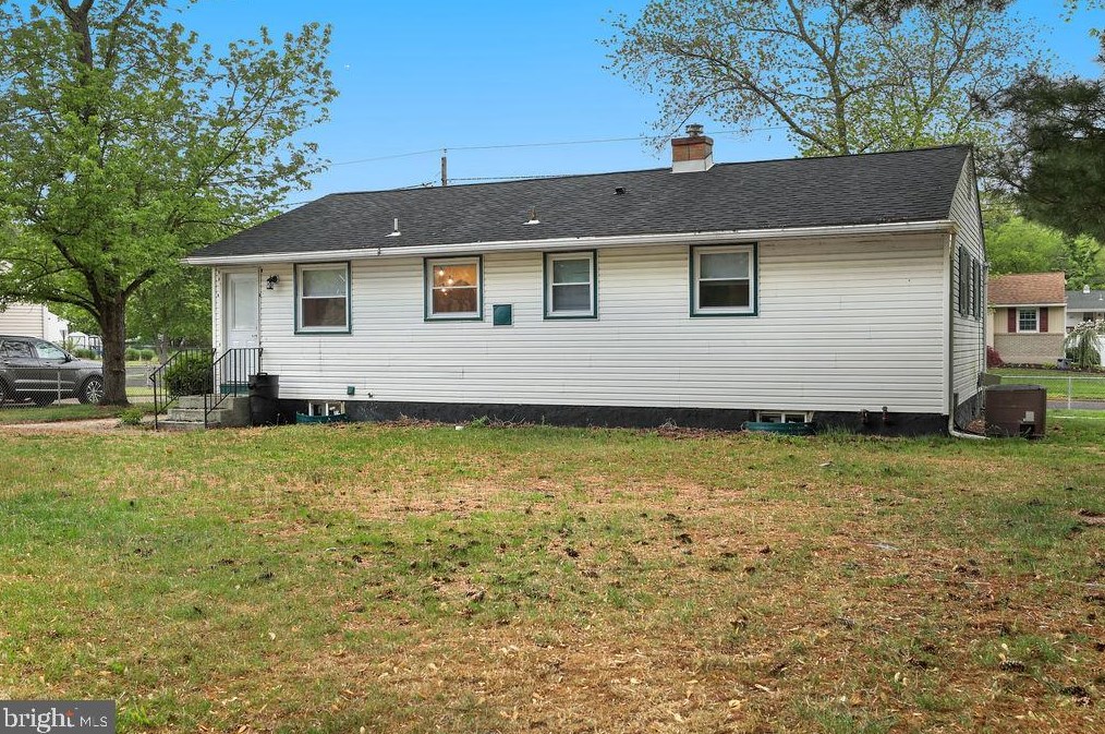 207 8 St, West Deptford NJ  08086-3057 exterior