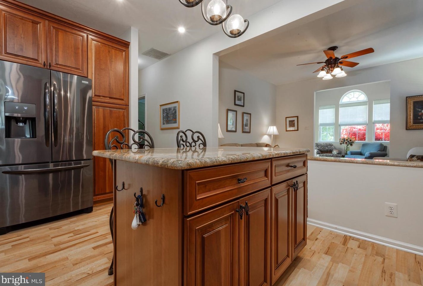 232 Night Hawk Cir, West Deptford NJ 08086-1804 exterior