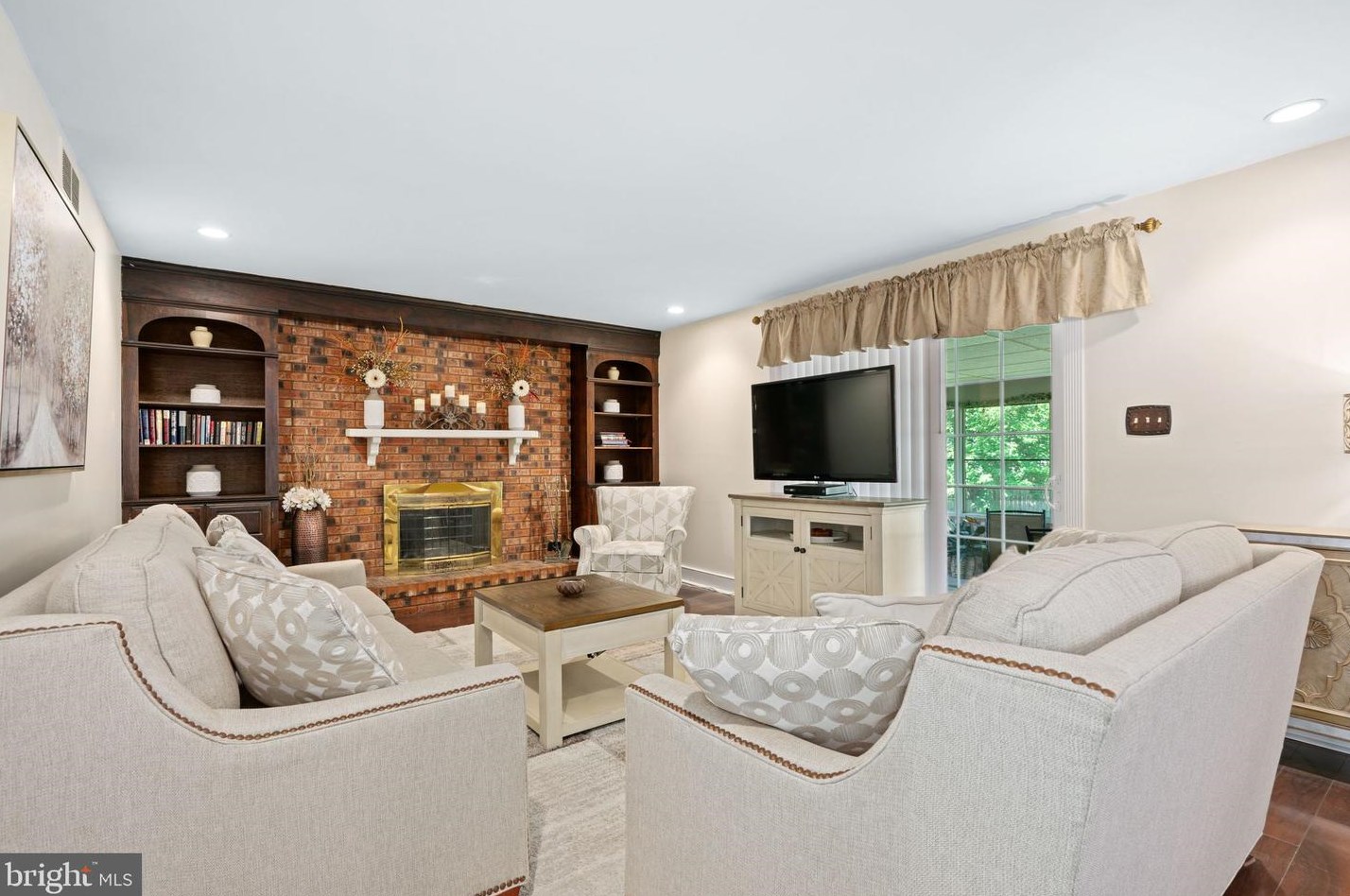 112 Cranford Ct, West Deptford NJ 08096-4200 exterior