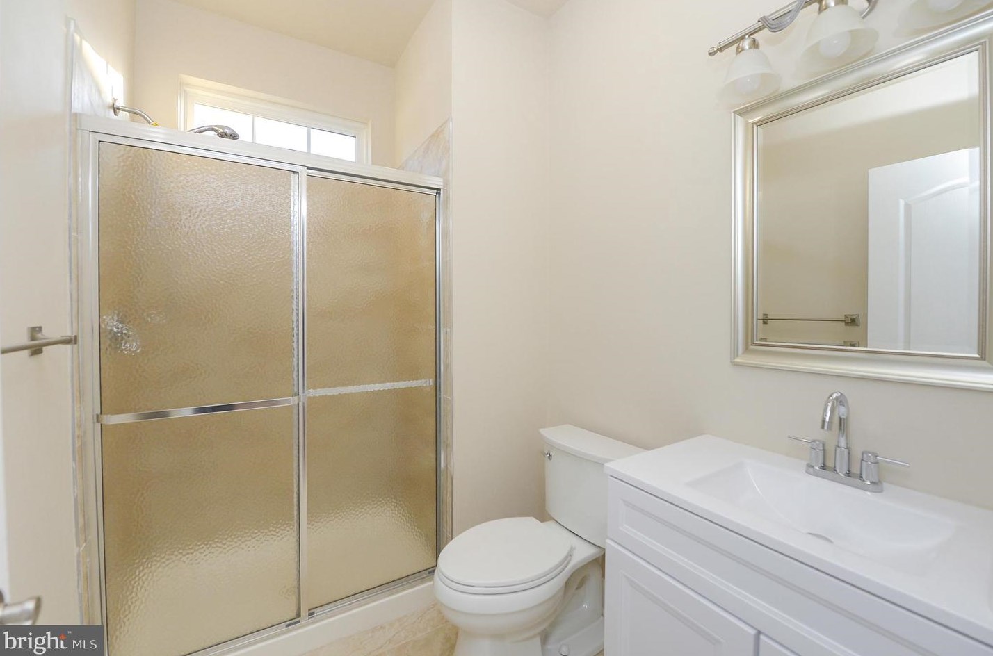 246 Sickle Ln, West Deptford NJ  08096-3746 exterior