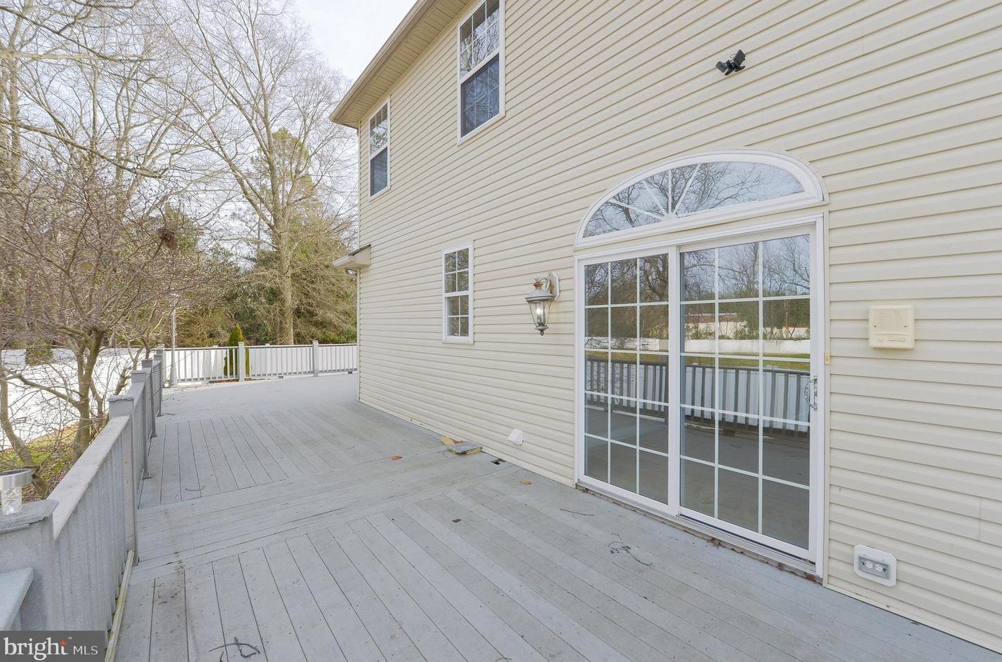 246 Sickle Ln, West Deptford NJ  08096-3746 exterior