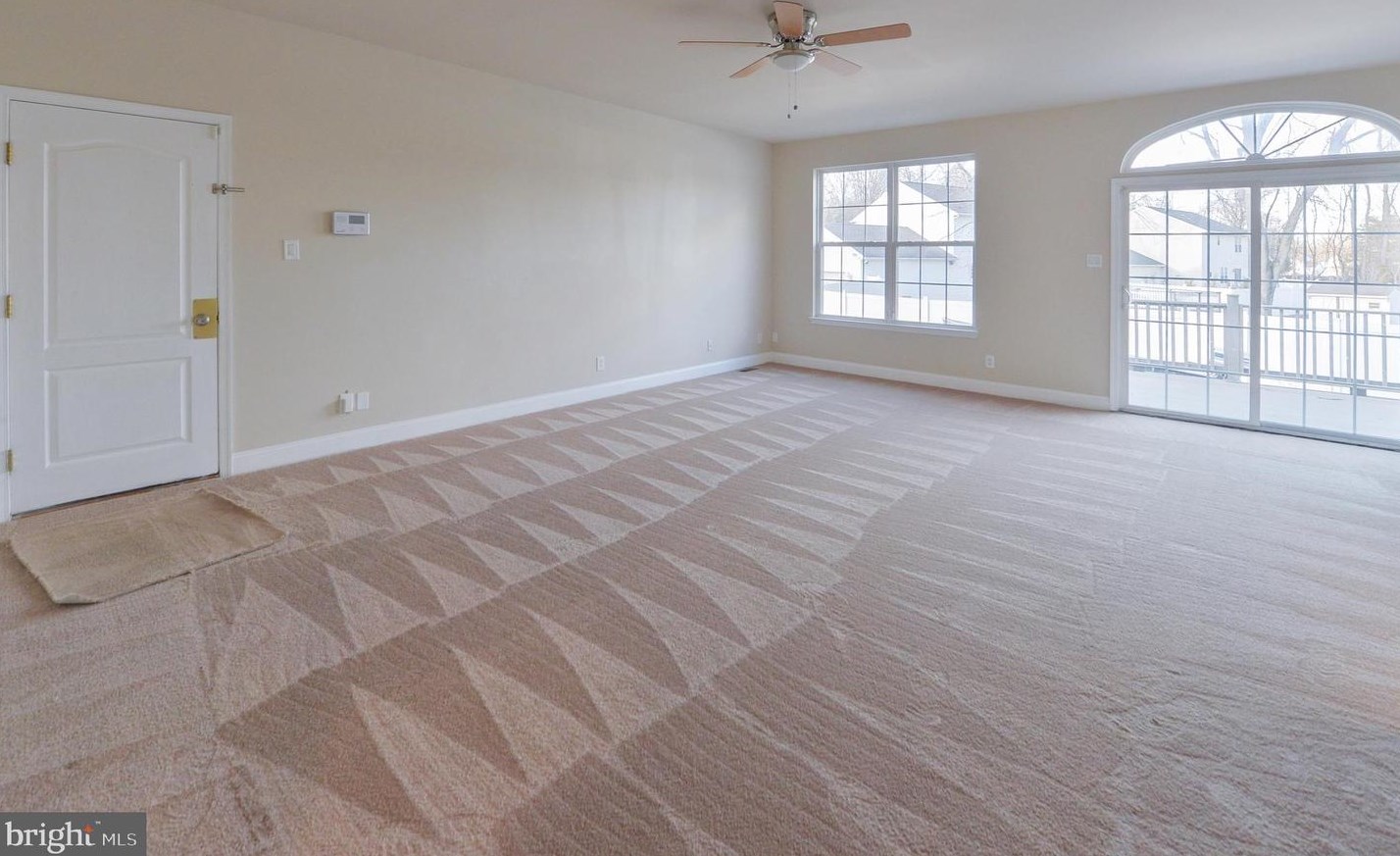 246 Sickle Ln, West Deptford NJ  08096-3746 exterior