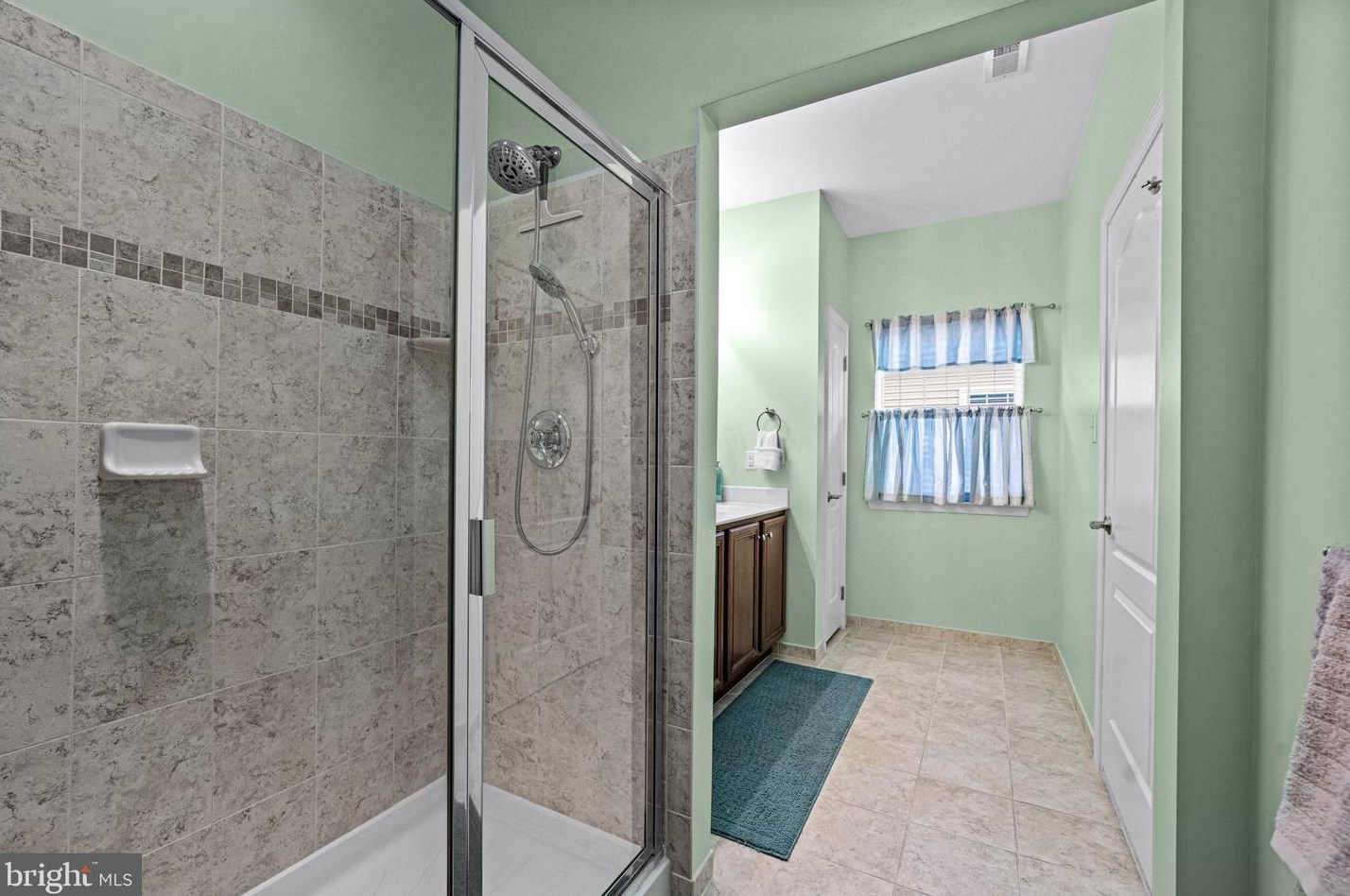 319 Grande Blvd, Aura NJ  08028-3243 exterior