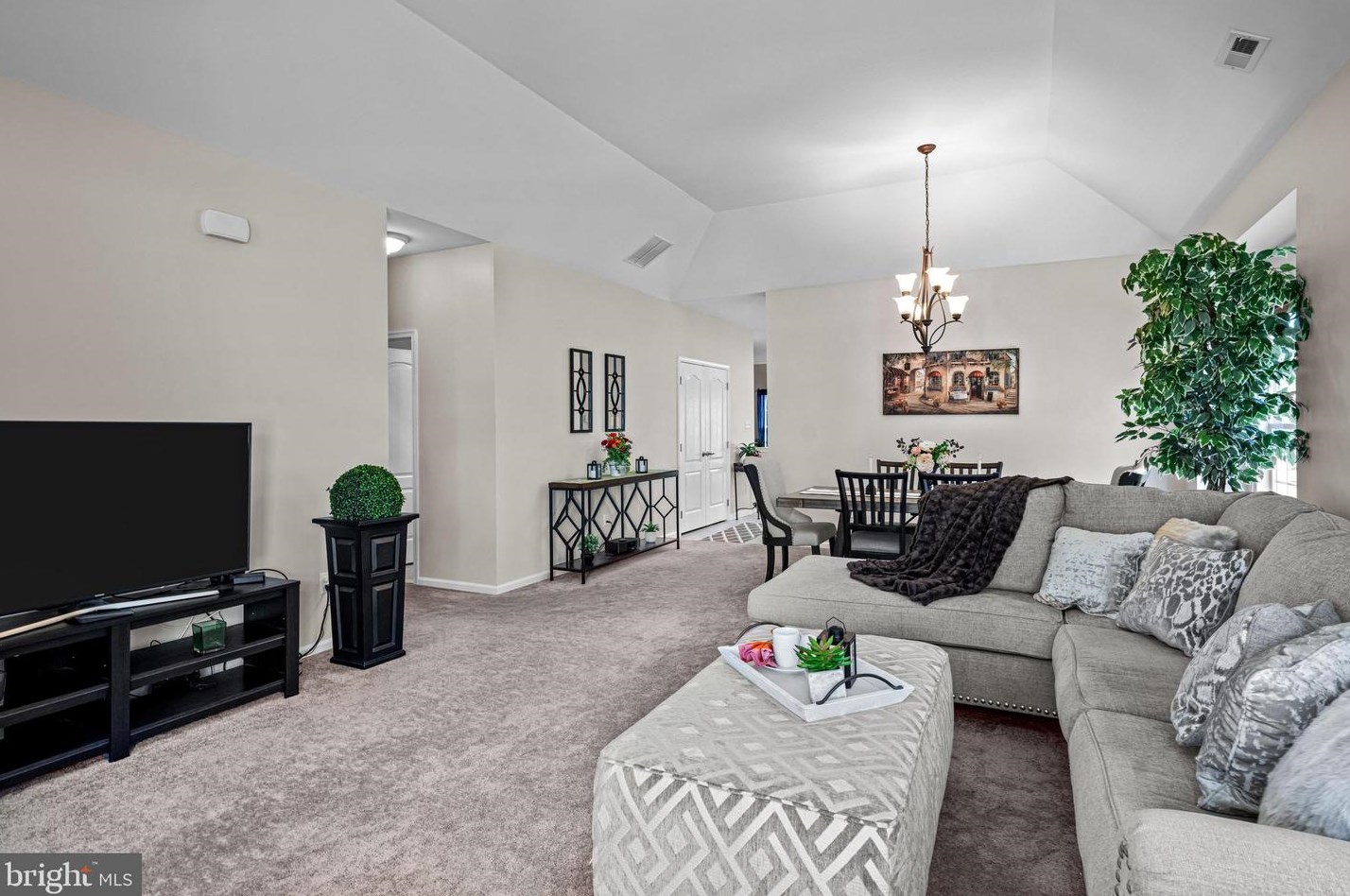 319 Grande Blvd, Aura NJ  08028-3243 exterior