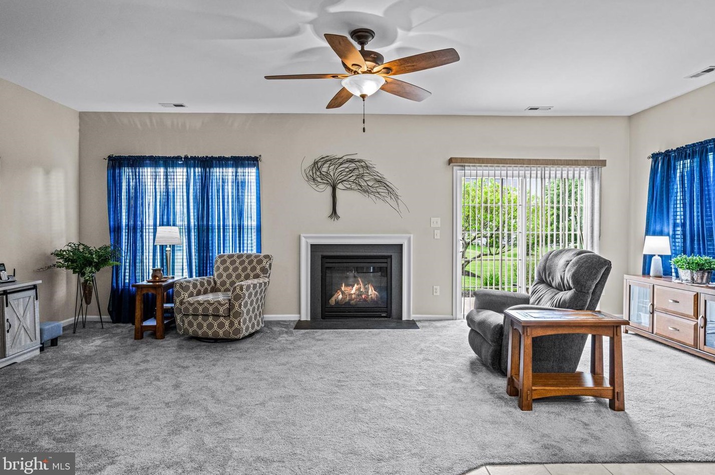 319 Grande Blvd, Aura NJ  08028-3243 exterior