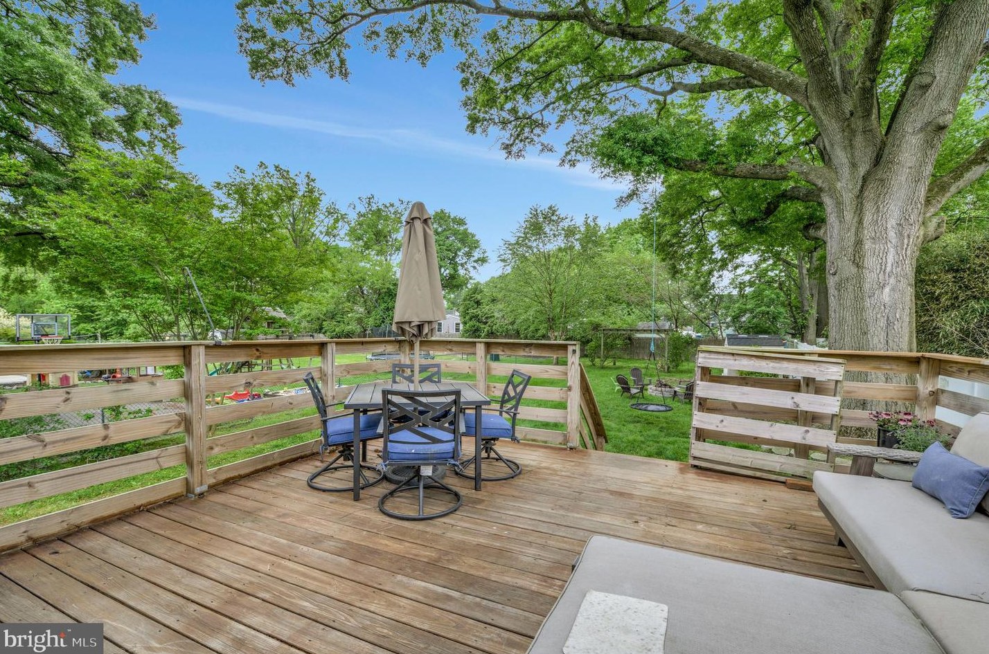 51 Elberne Ave, West Deptford NJ 08093-1715 exterior