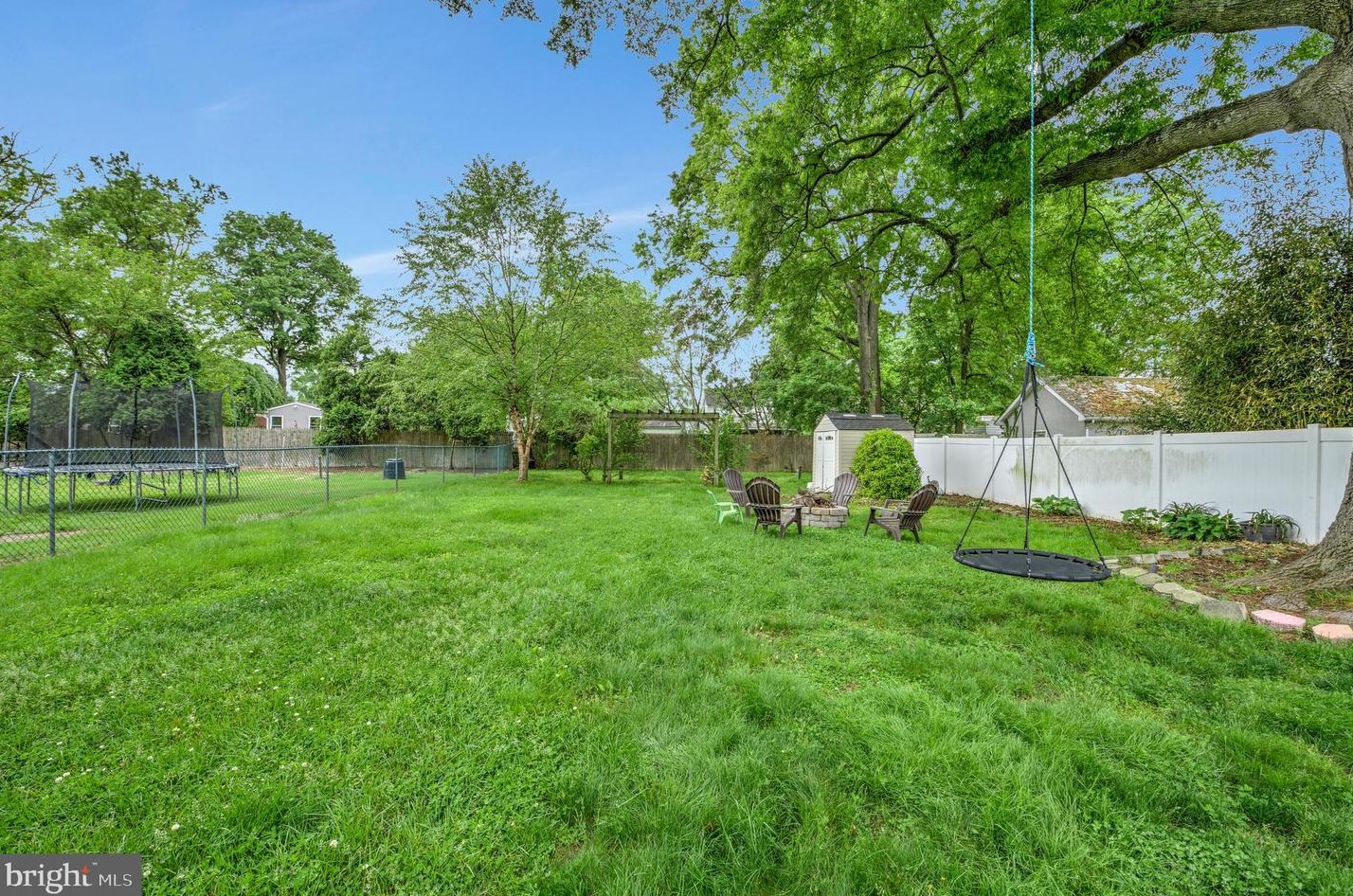 51 Elberne Ave, West Deptford NJ 08093-1715 exterior