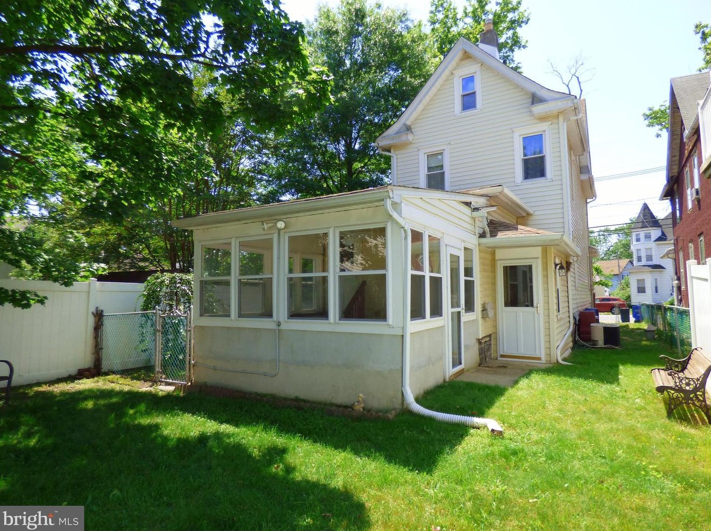 141 Delsea Dr, West Deptford NJ  08093-1222 exterior
