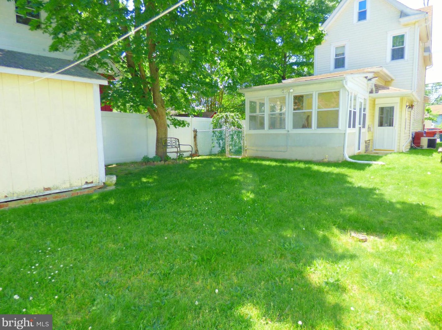 141 Delsea Dr, West Deptford NJ  08093-1222 exterior