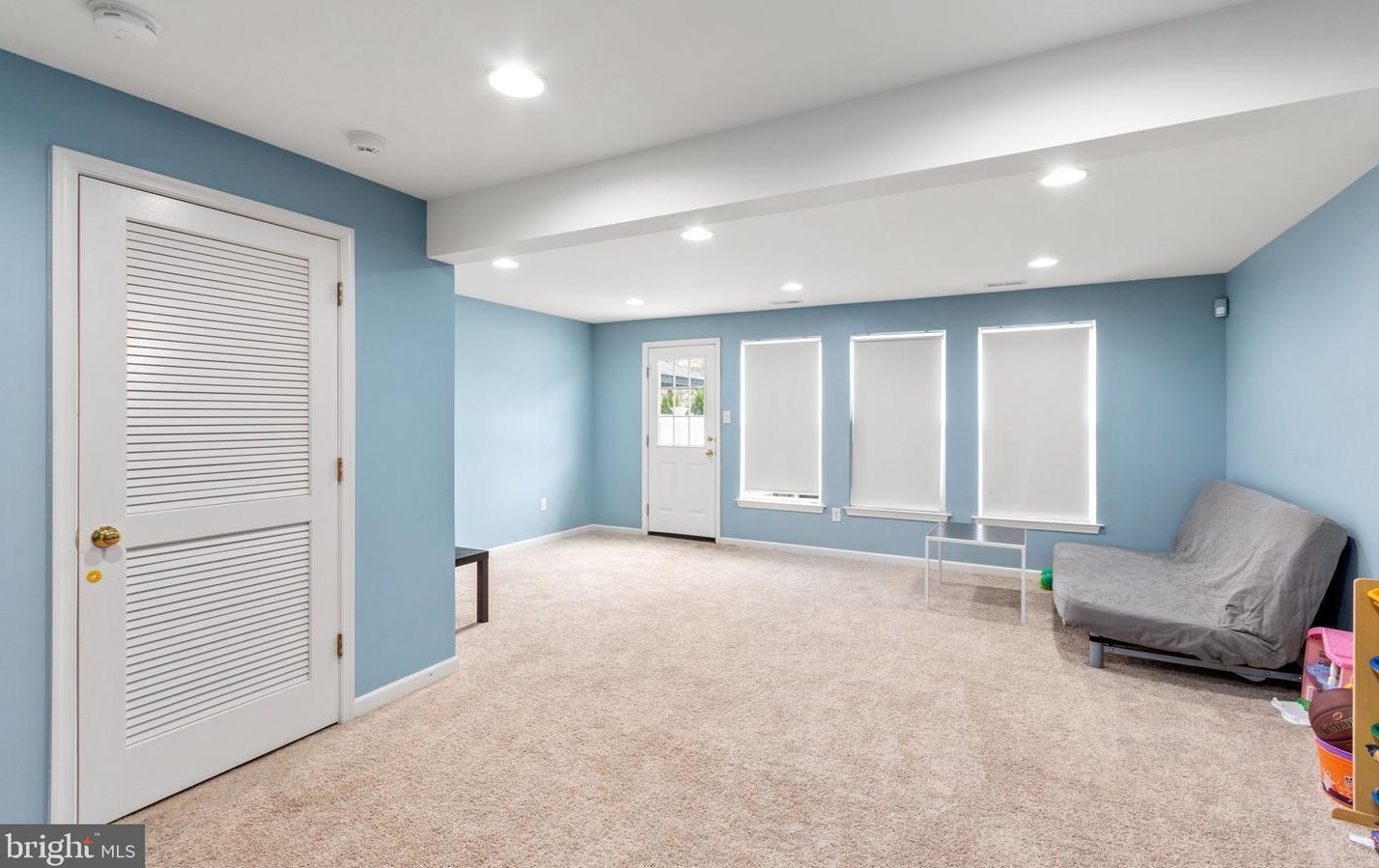 347 Concetta Dr East, Mount Royal, NJ 08061